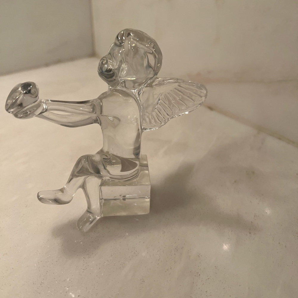 Baccarat cherub
